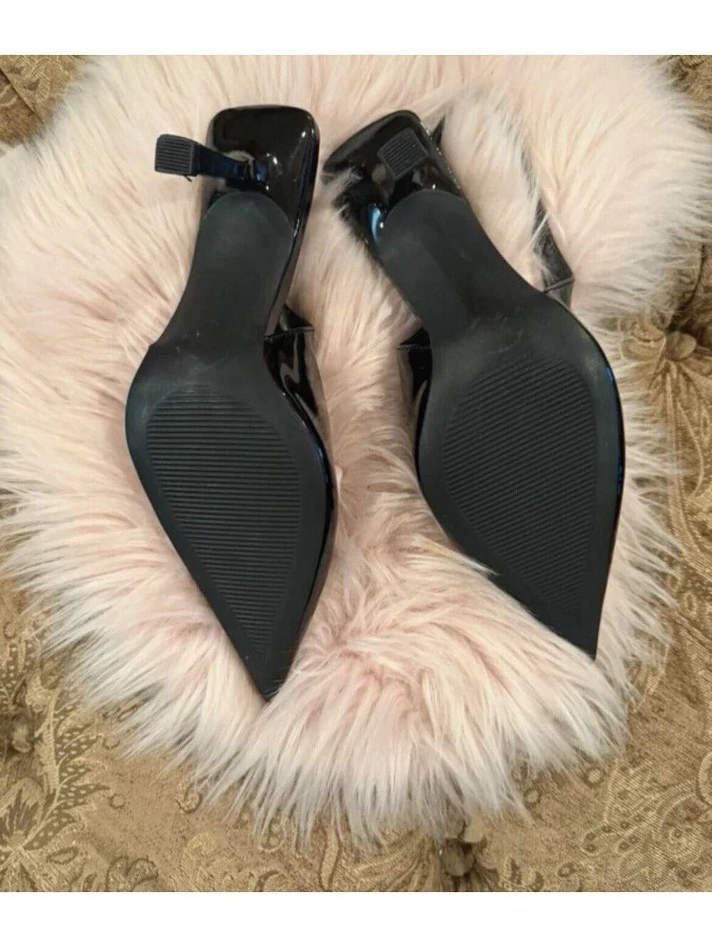 TAHARI Isania Black Patent Pointed Toe Slingback Heels Sz 7.5